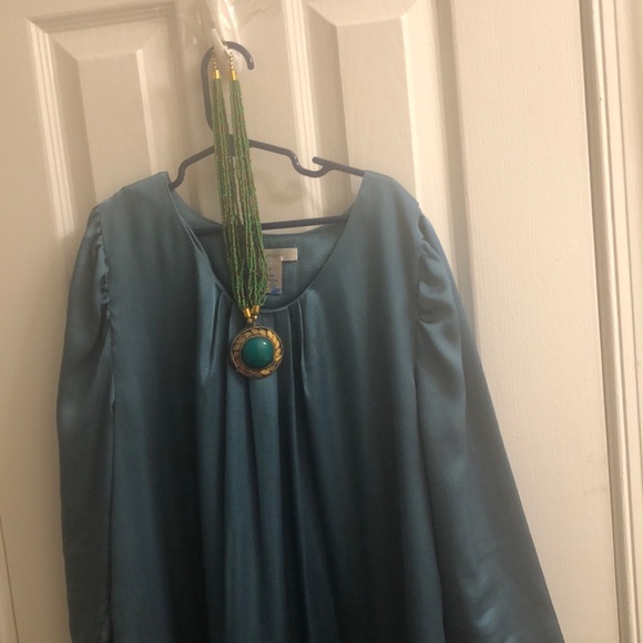 Dress - Picture 2 of 4